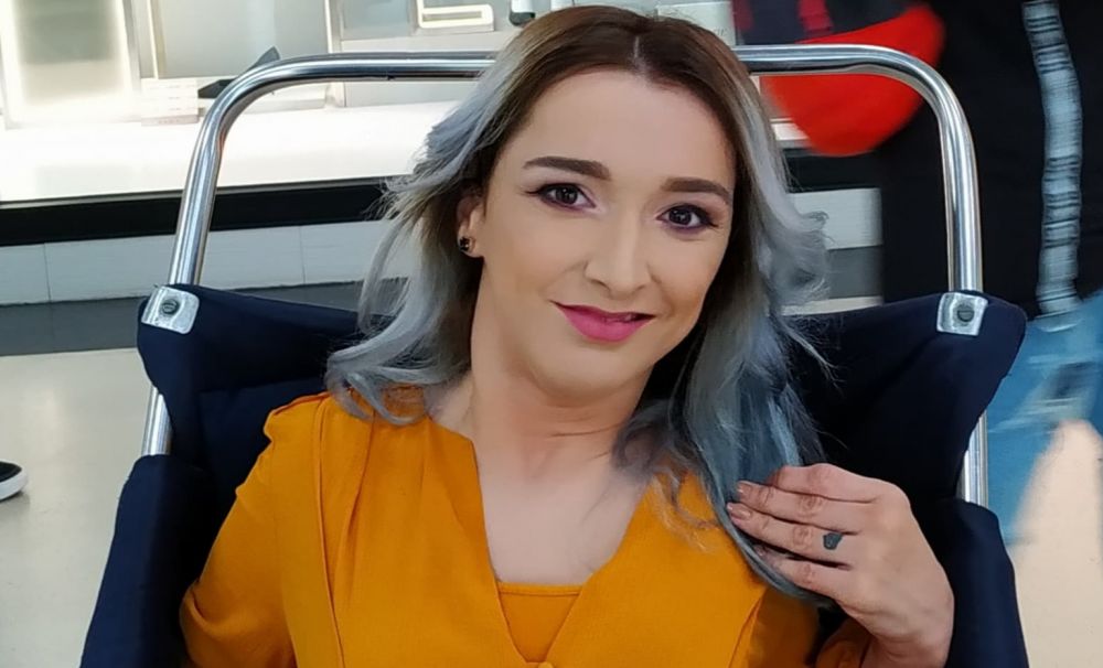Un vot pentru Carmen! O craioveancă luptătoare, în ciuda dizabilităților, în competiția pentru MallSTAR 2020